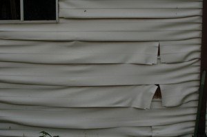 Cracked or Loose Siding